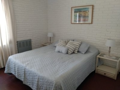 Casa en playa mansa alquiler invernal y temporal 