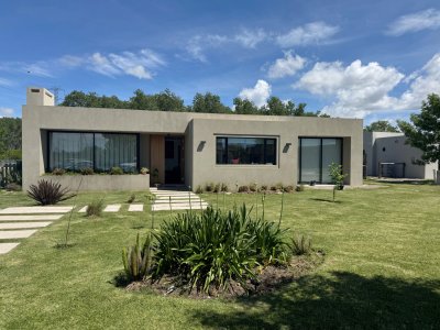 Venta, Casa de 3 dormitorios en Viñedos de la Tahona, Canelones