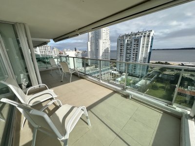 Departamento de 3 dormitorios en venta a pasos del mar. Gala Tower