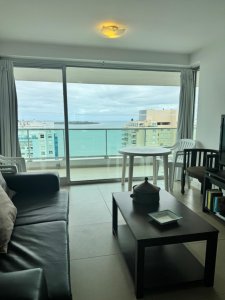 Apartamento 2 dormitorios con vista al mar en Gala Tower - Punta del Este