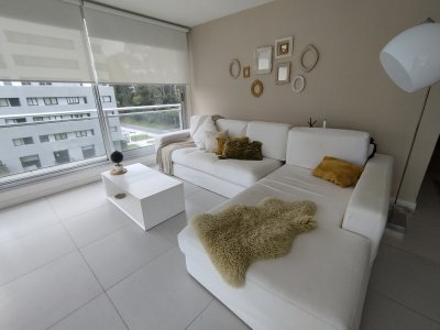 Apartamento en venta, Roosevelt. 2 dormitorios, 2 baños.