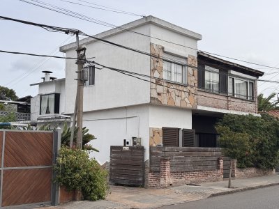 Casa con renta en zona céntrica de Maldonado Ideal para inversión o vivienda