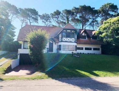 Importante Casa en Venta Punta del Este- Lugano