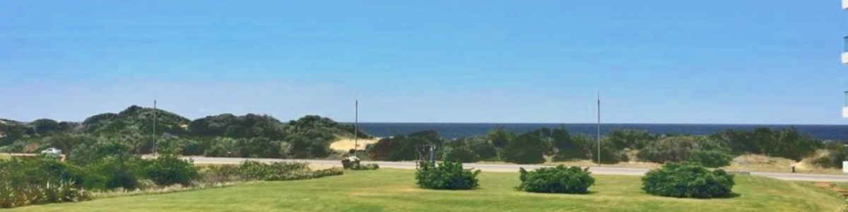 Un Apartamento que lo Tiene Todo
Descubre la elegancia y el confort en este espectacular apartamento de 2 dormitorios y 3 baños, ubicado en la codiciada zona de Brava, Punta del Este. Con un diseño moderno y funcional, esta unidad cuenta con 2 suites que brindan privacidad y comodidad, ideal para disfrutar de momentos inolvidables con familia y amigos.
La cocina semi-integrada se conecta armoniosamente con el amplio living comedor con vista al Mar, creando un espacio perfecto para compartir y disfrutar. Con una superficie total de 165 m², cada rincón de este hogar está pensado para ofrecerte la mejor calidad de vida.
Pero eso no es todo. Este exclusivo edificio te ofrece una variedad de amenities que elevarán tu estilo de vida: un gimnasio completamente equipado, sala de lectura, playroom y sala de adolescentes, y canchas de tenis. Para los amantes del golf, contarás con una cancha a tu disposición, así como una piscina abierta climatizada para disfrutar durante todo el año.
Y para que tu experiencia sea aún más placentera, el servicio de playa y las cocheras de cortesía están incluidos, asegurando que cada día en tu nuevo hogar sea una verdadera escapada.
Consulta con nuestros asesores.