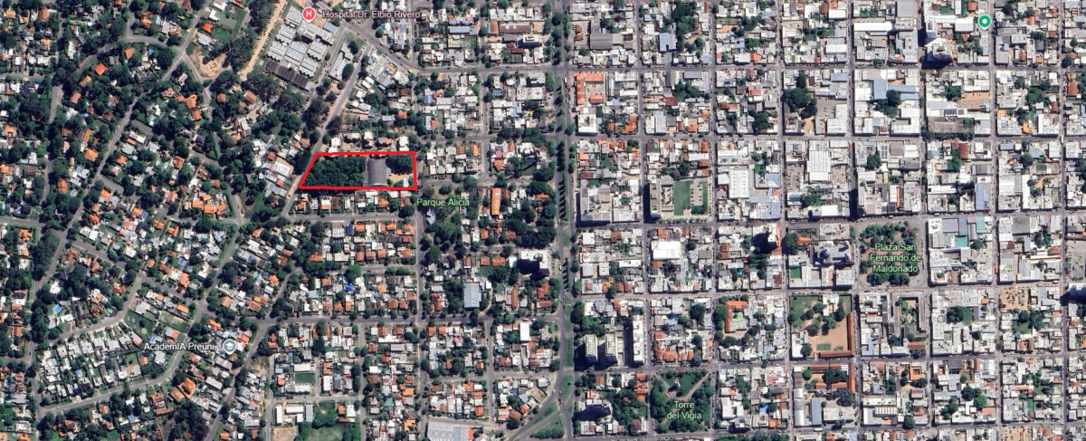 Padrón: 4487 (Maldonado)
Terreno de 6087 m2
Construidos 1.633 m2

Manzana 1000
Rentado
42 m de fondo
Apto altura

Consulte con nuestros asesores.
