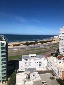 BRAVA A METROS DE LA PLAYA