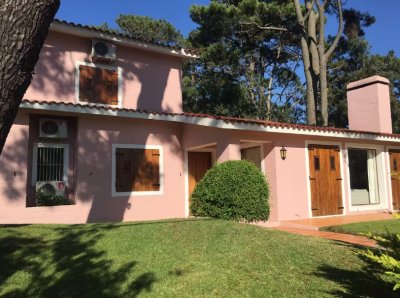 Disponible CARNAVAL! Casa 3 dormitorios y servicio - 7 Pax - a pasos del mar
