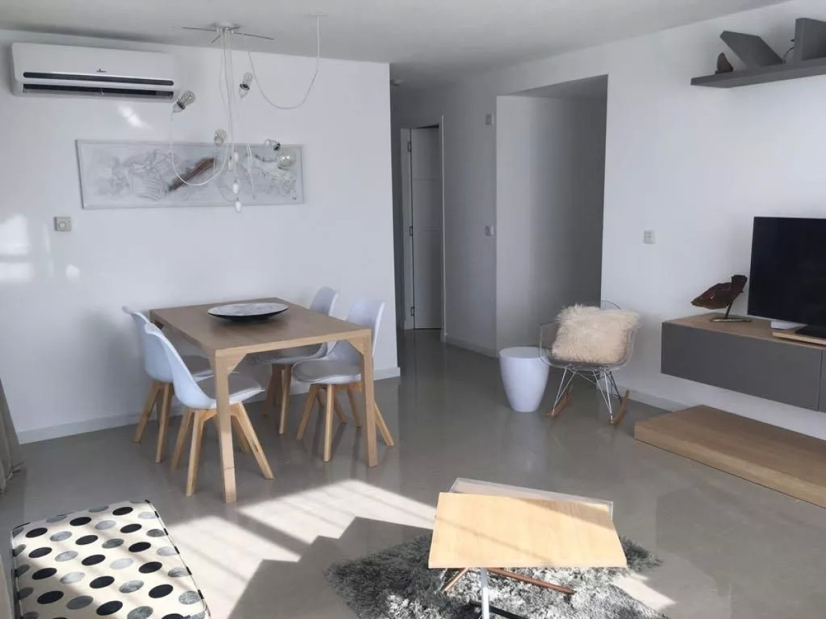 Apartamento en venta Torre One Playa Brava