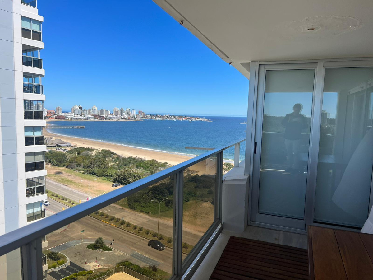 Apartamento en venta en Playa Mansa Punta del Este