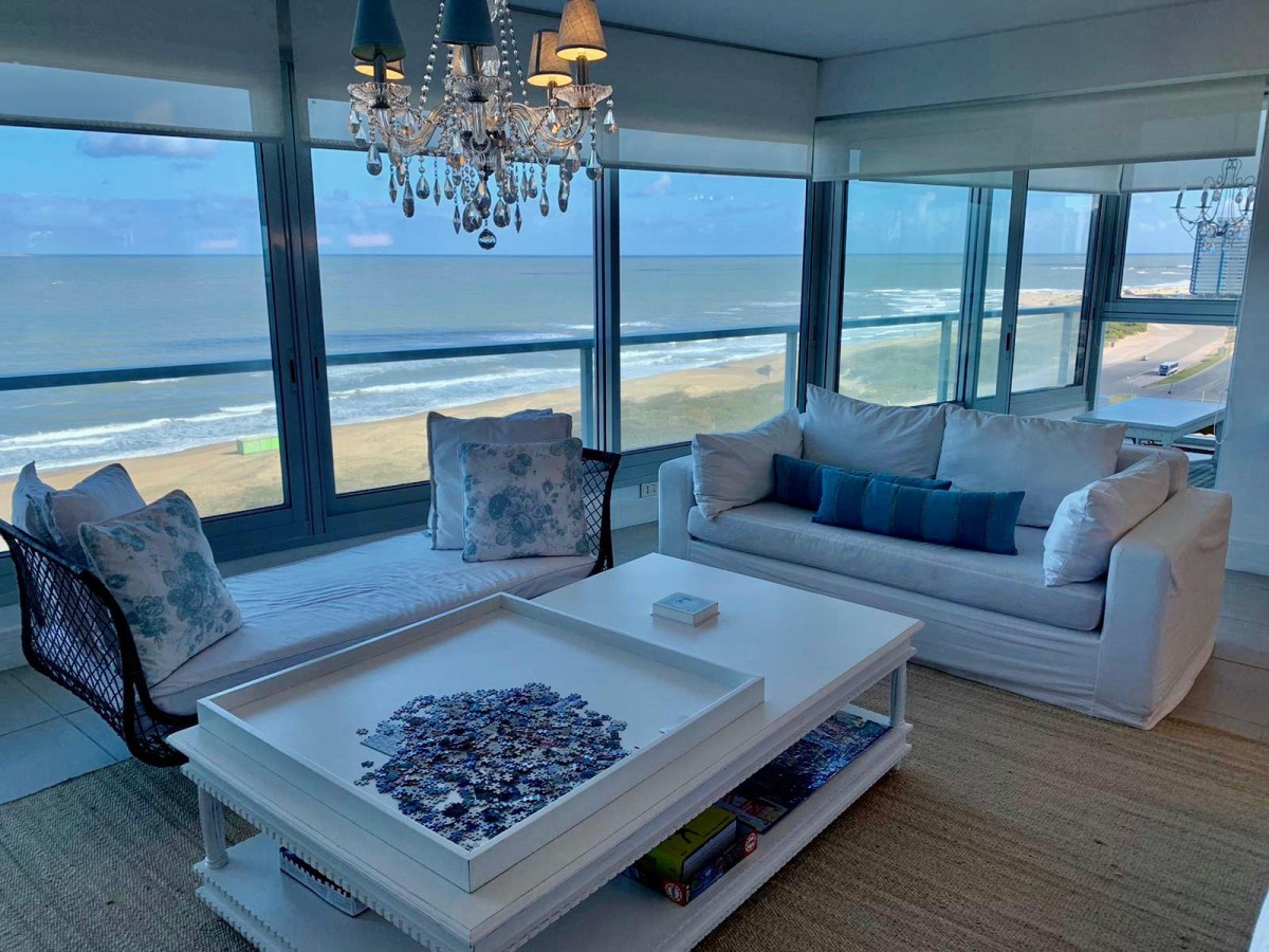 Apartamento en Le Parc  esquinero con Espectacular vista a la Playa Brava