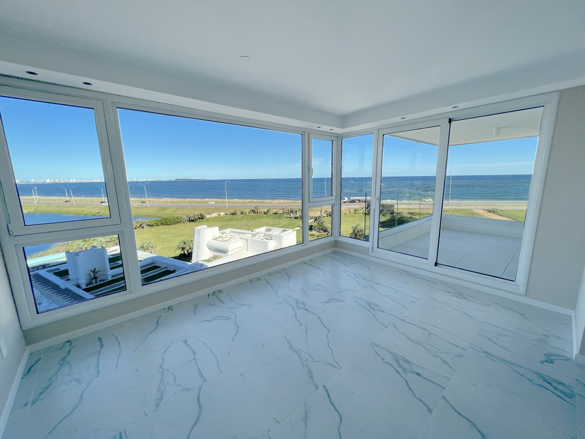 Exclusivo apartamento Premium esquinero a estrenar frente al mar