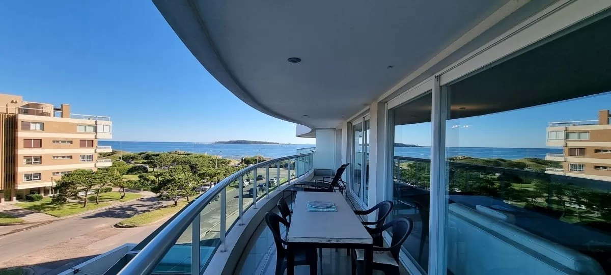 Aquarela en venta 4 suites venta en Punta del Este