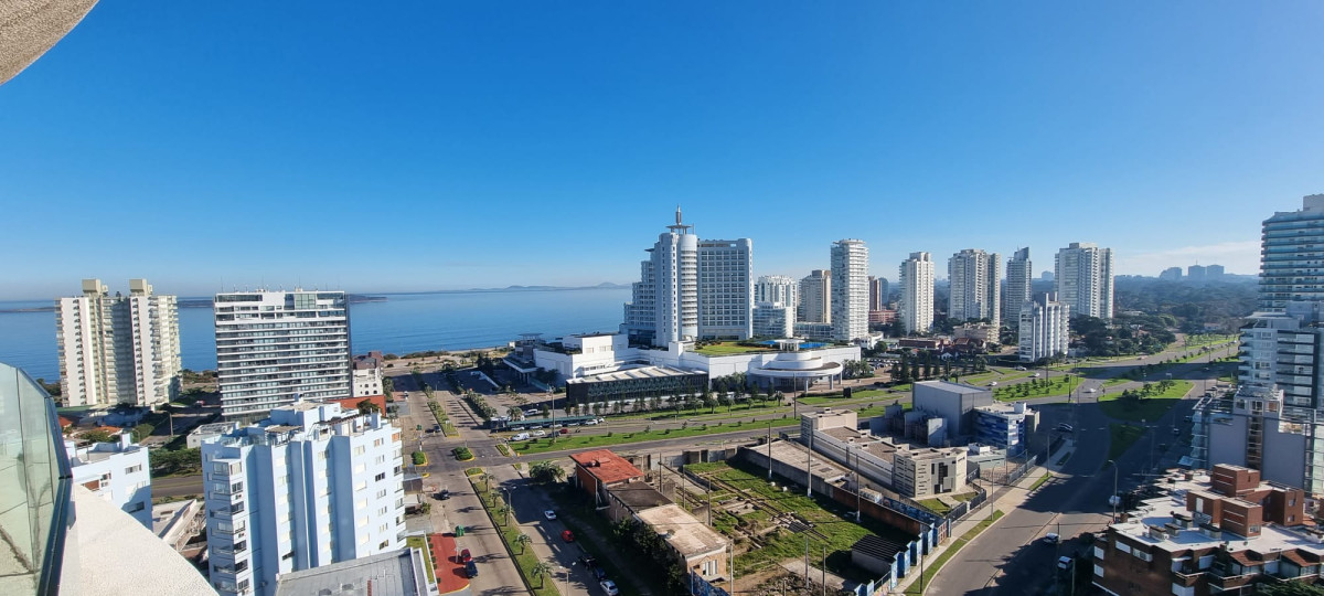 Apartamento en venta de 2 dormitorios Artower Punta del Este