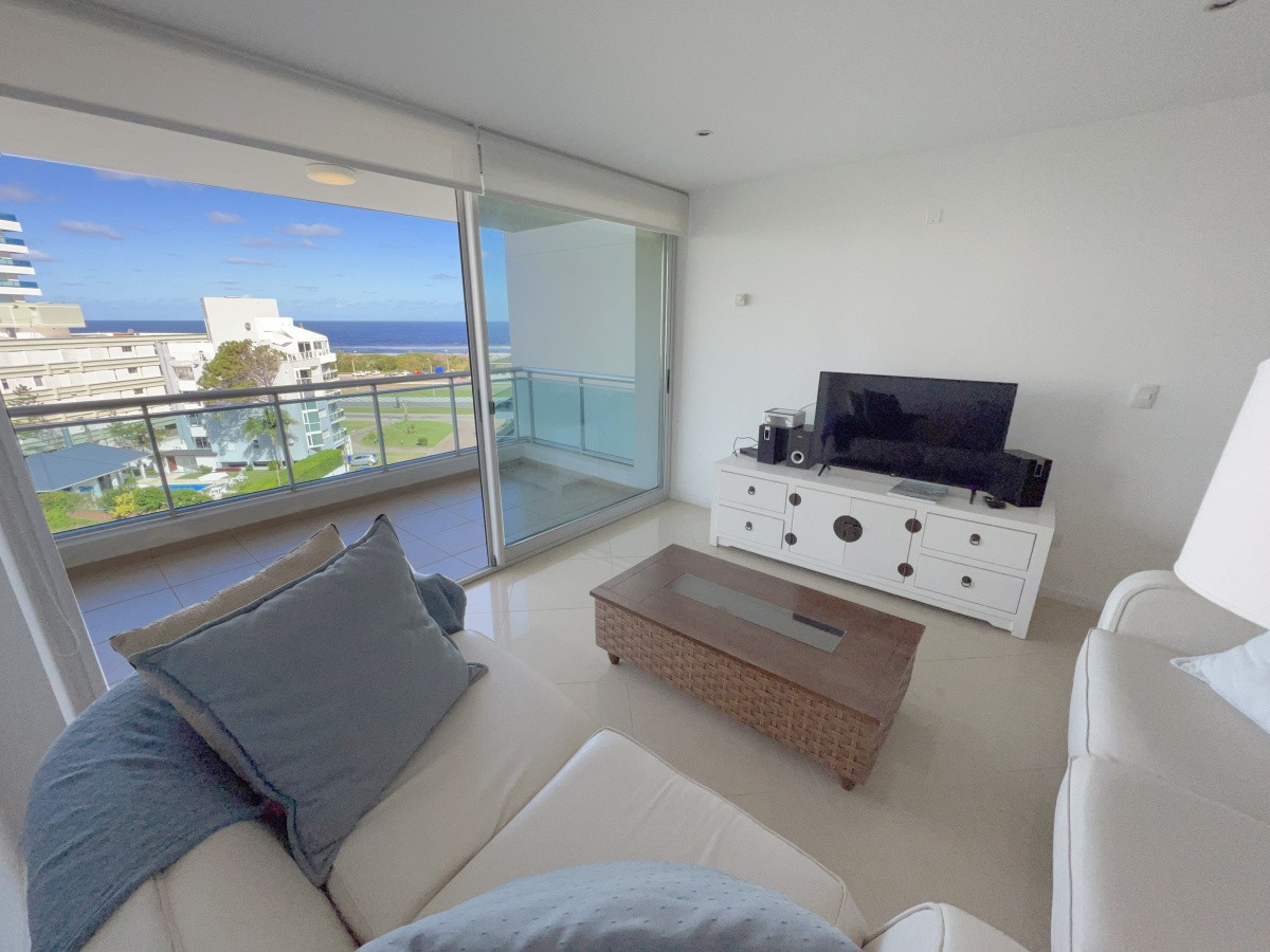 Apartamento con vista a la Playa Brava
