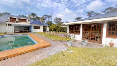 Casa en venta ubicada en Paradas de Playa Mansa