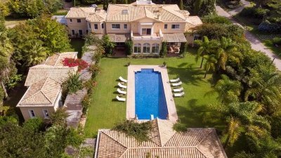 Mansion a pasos de la Brava en Punta del Este en venta