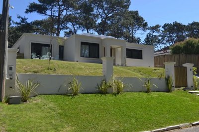 Casa a estrenar en venta San rafael a 5 cuadras del mar