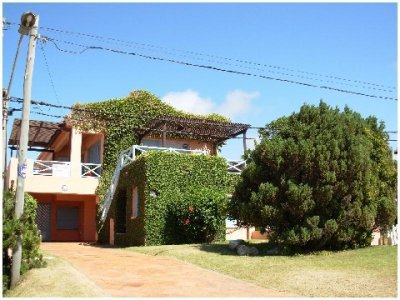 Casa en venta Manantiales  La barra con vista al mar 