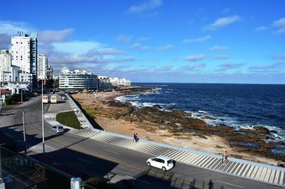 Casa frente al mar en la Peninsula de Punta del Este 