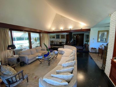 Casa en venta  Playa Mansa Punta del Este