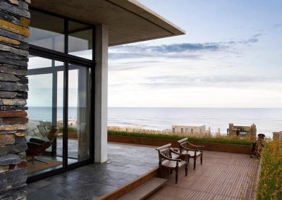 Casa frente al mar en venta estilo minimalista La Barra