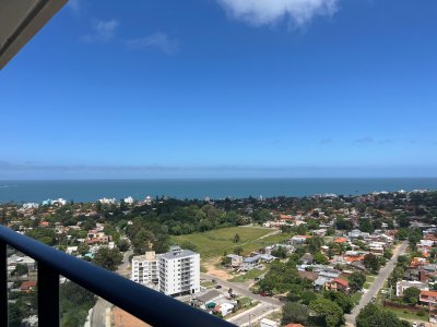 Apartamento en venta con renta anual, 1 dormitorio con inmejorables vistas.