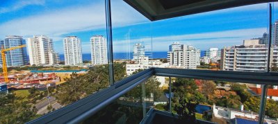 Hermoso apartamento de 3 dormitorios a  2 cuadras de Playa Brava