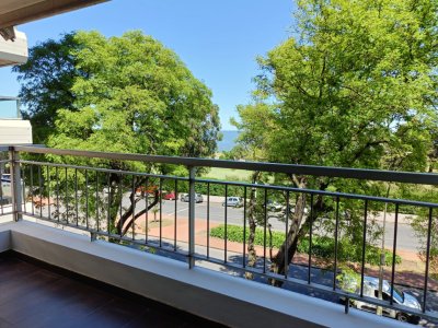 APARTAMENTO EN ALQUILER EN EL GOLF, CON MUEBLES  