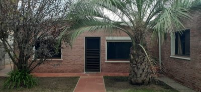 Linda Casa En Barrio Sarubbi