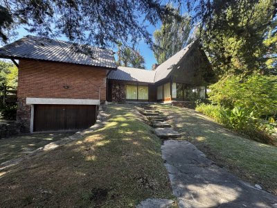 Casa en venta barrio San Rafael de 3 dormitorios Excelente ubicación