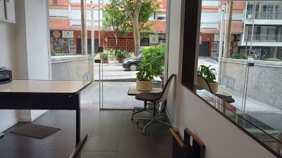 LOCAL COMERCIAL EN POCITOS