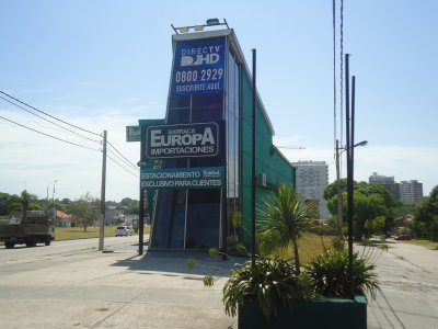 VENTA , GRAN LOCAL COMERCIAL
