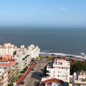 Apartamento en venta de 3 dormitorios- Punta del Este