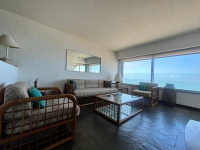 Apartamento de un dormitorio en venta en Punta del Este