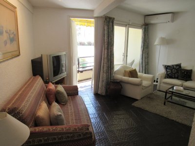  apartamento en venta en playa brava con parrillero y dos garages