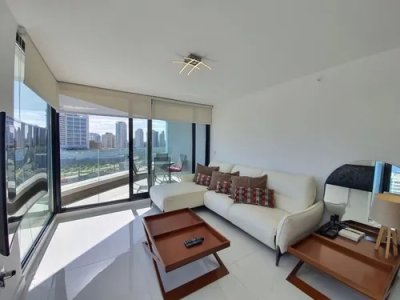 Apartamento en VENTA, 3 dormitorios, 3 suites, moderno, punta del este.