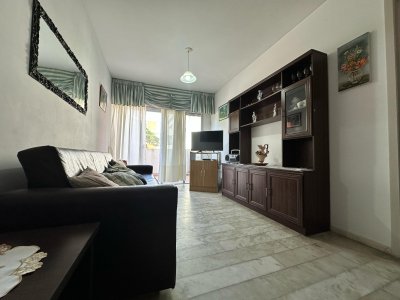 Apartamento de 2 dormitorios en venta en Punta del Este