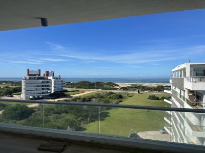 Apartamento en VENTA, Penthosue, dos dormitorios, Punta del Este