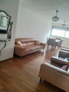 Apartamento en venta de 3 dormitorios en centro de Montevideo