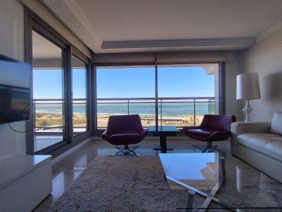 VENTA DE APARTAMENTO DE 3 DORMITORIOS EN PUNTA DEL ESTE