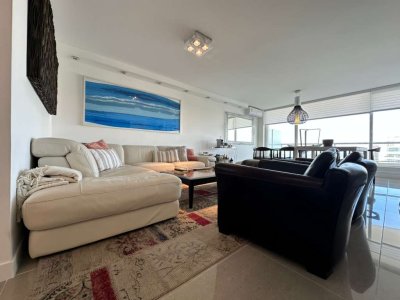 Alquiler y venta de apartamento de 3 dormitorios en Punta del Este