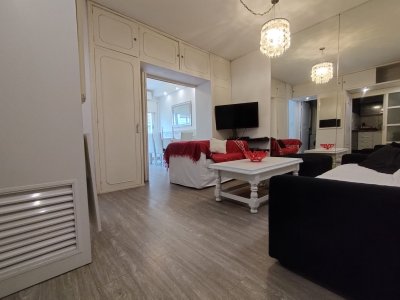 Apartamento en venta de un dormitorio y medio en Punta del Este