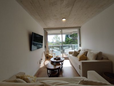 venta de apartamento con balcon en playa mansa