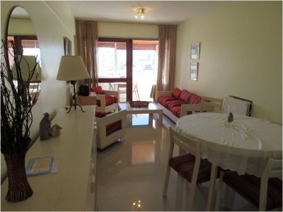 Alquiler de apartamento de dos dormitorios en Punta del Este