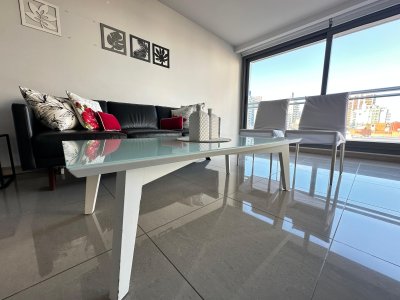 Venta de apartamento de dos dormitorios zona playa brava