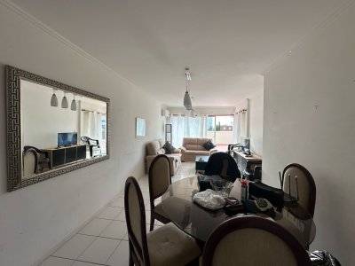 Apartamento en venta de 3 dormitorios en Punta del Este
