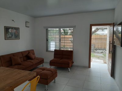 Alquiler de casa de 2 dorm en playa mansa