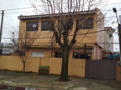 Venta y alquiler anual de local en Maldonado