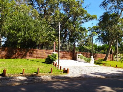 Venta de terreno en Barrio Parque del Golf