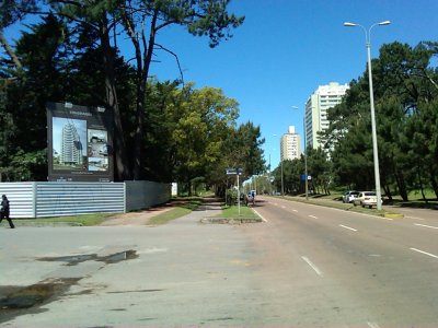  Apartamento en venta de dos dormitorios en Punta del Este